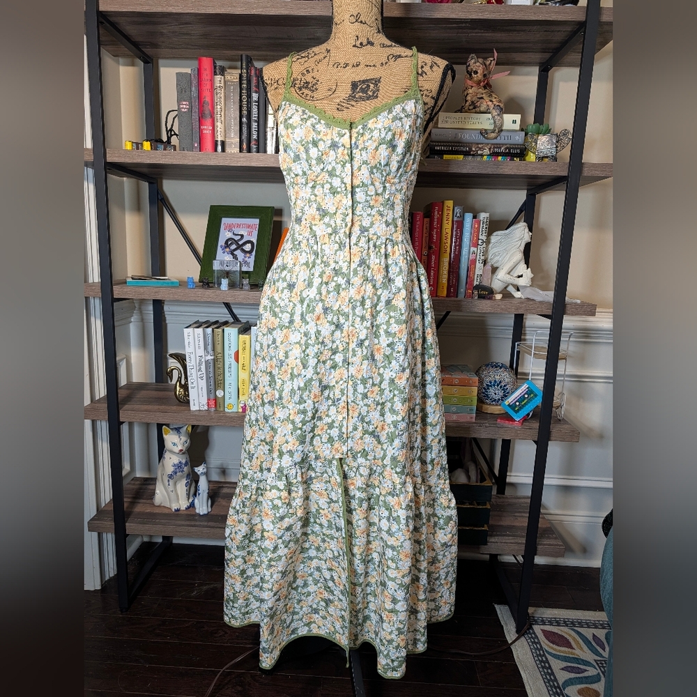 ASTR Floral Green Dress
